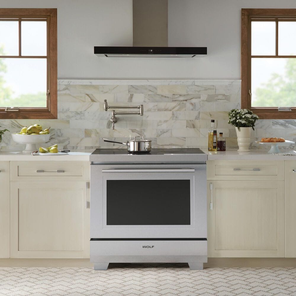Wolf 36&quot; Induction Range in Stainless Steel, , large