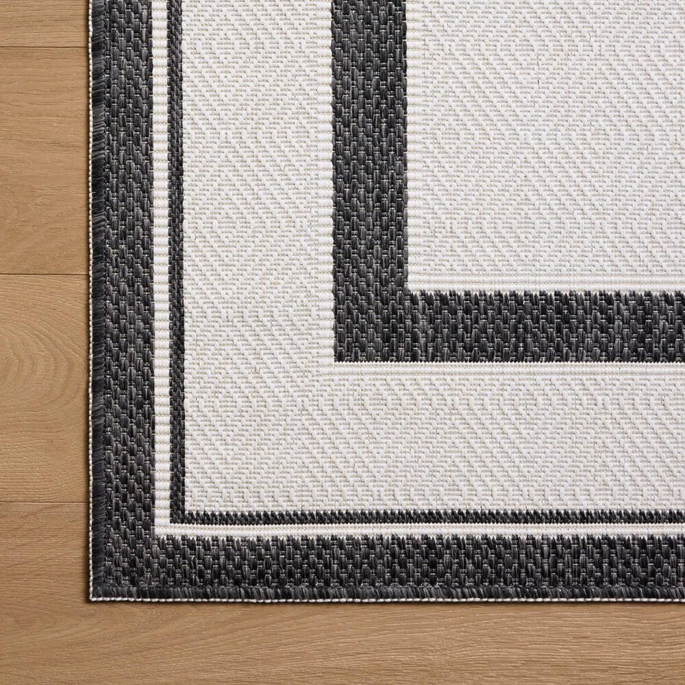 Loloi Easton Onyx and Ivory 2&#39;3&quot; x 3&#39;9&quot; Indoor/Outdoor Area Rug, , large