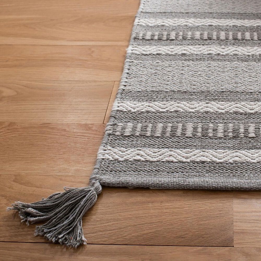 Safavieh Montauk MTK215F 6&#39; x 9&#39; Grey and Ivory Area Rug, , large