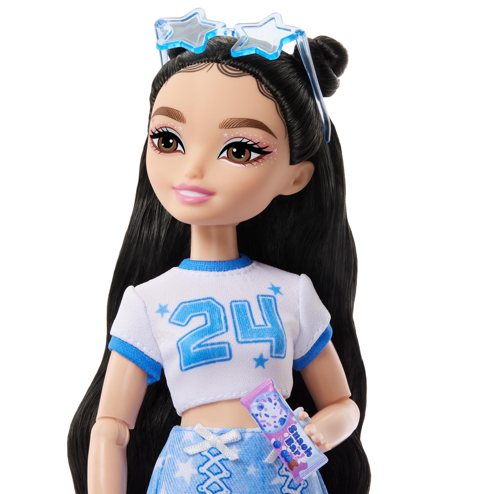 Barbie Dream Besties Weekend Getaway Renee Fashion Doll