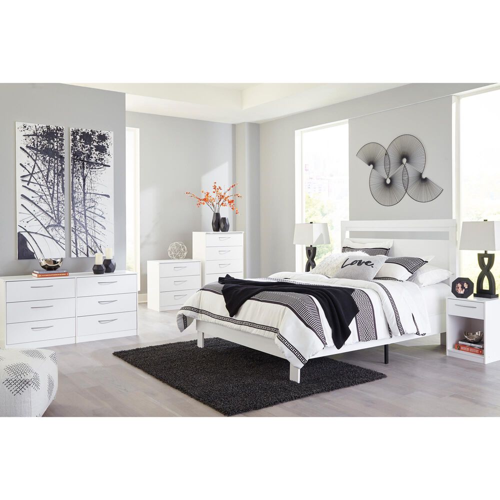 Ashley Flannia 5-Drawer Chest in White, , large
