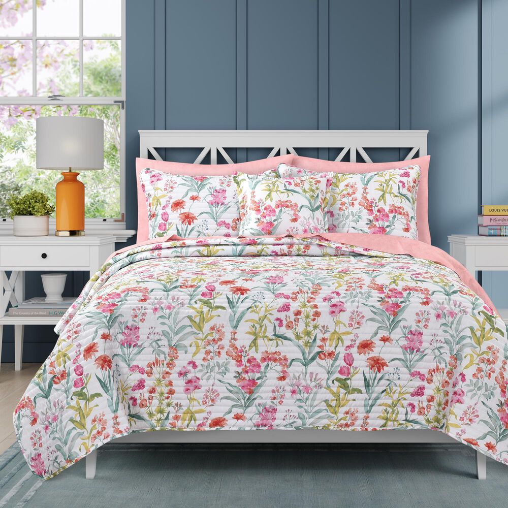 J. Queen Bold Tallulah 3-Piece King/California King Quilt Set in Pink, , large