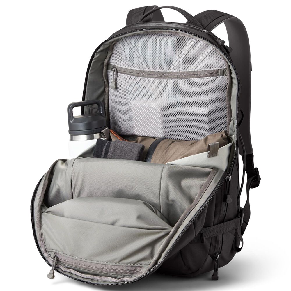 YETI Crossroads 27L Backpack in Black, , large