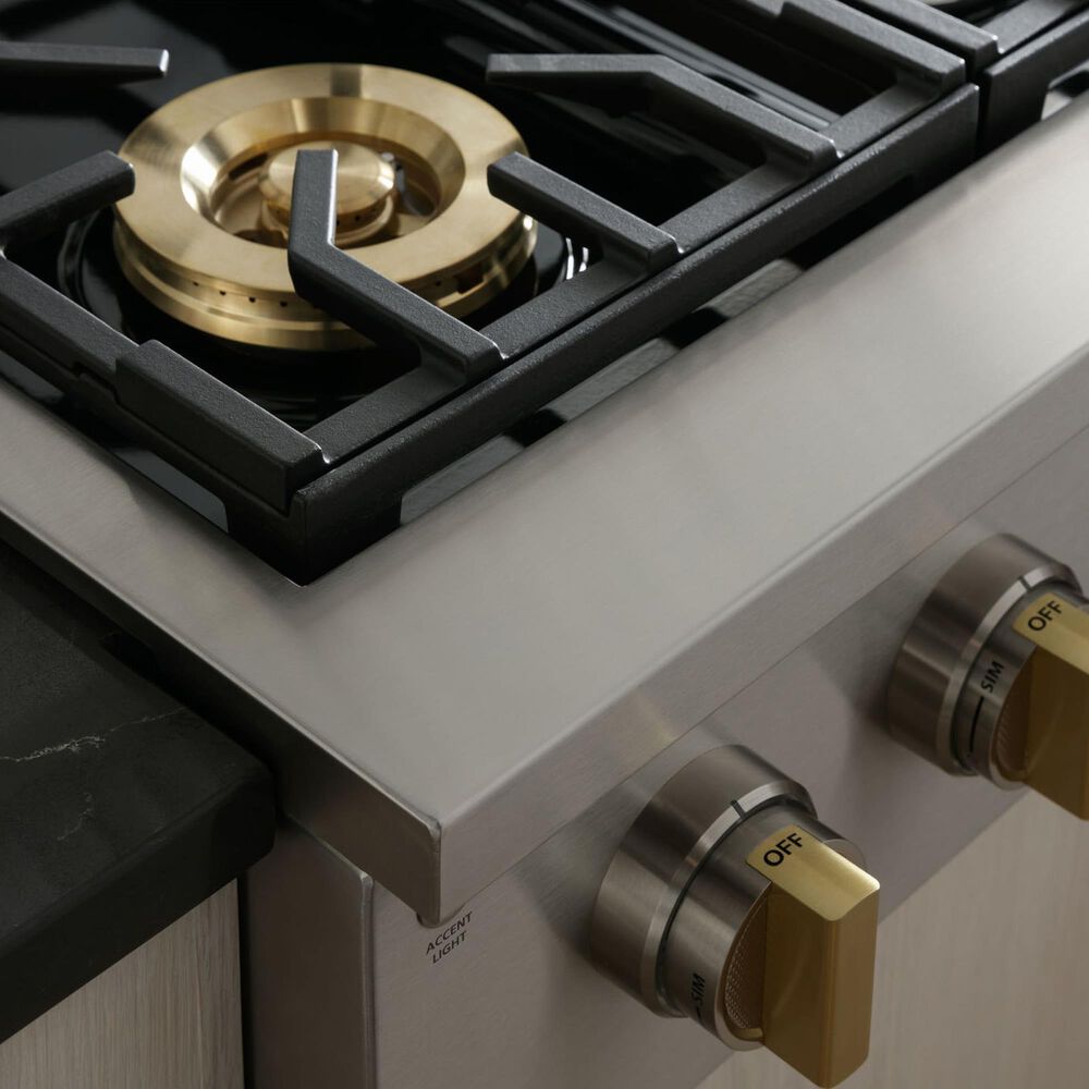 Monogram 36" Professional Gas Rangetop with 6 Burners in Stainless