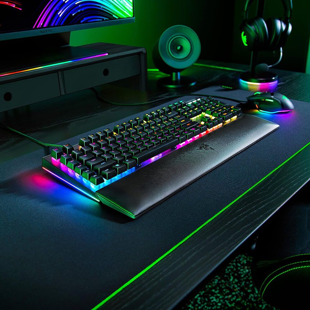 Razer BlackWidow V4 Wired Gaming Keyboard in Black, , large