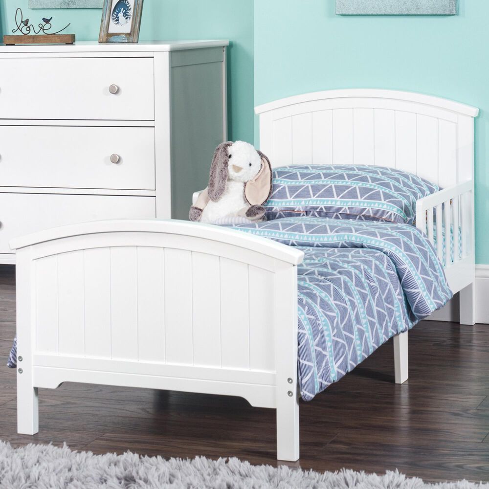 Foundations Worldwide Hampton Toddler Bed with Rails in Matte White, , large