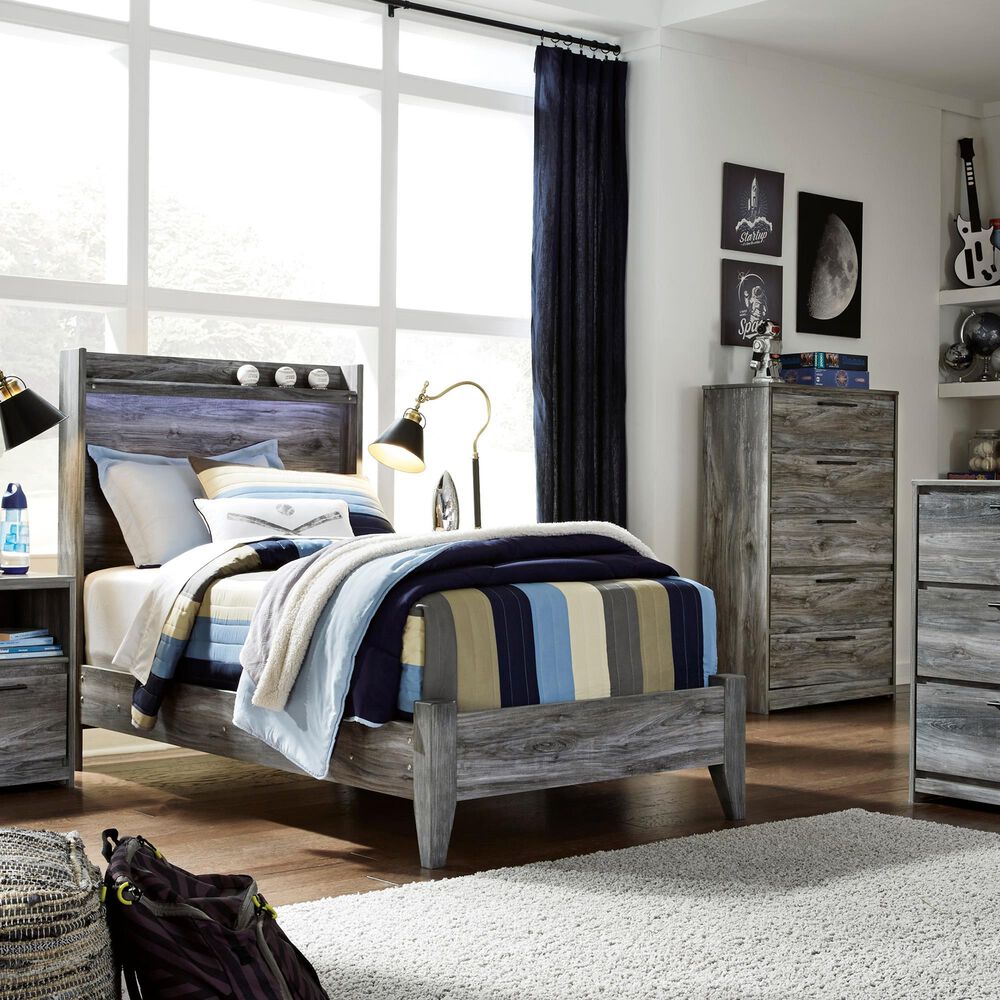 Ashley Baystorm 5 Drawer Chest in Smoke Gray, , large