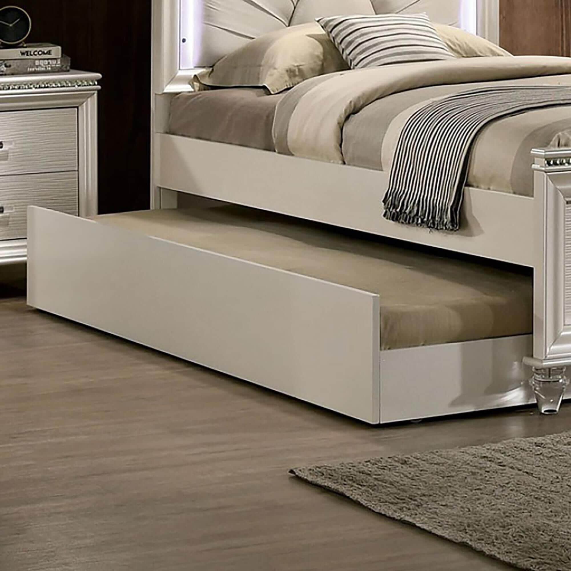 Furniture of America Allie Full Panel Bed with Twin Trundle in Pearl White