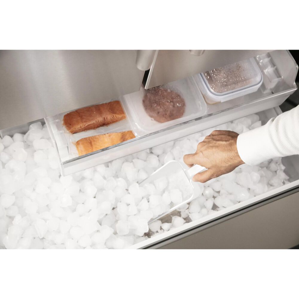 Thermador 36" Masterpiece Handle French Door Refrigerator in Stainless