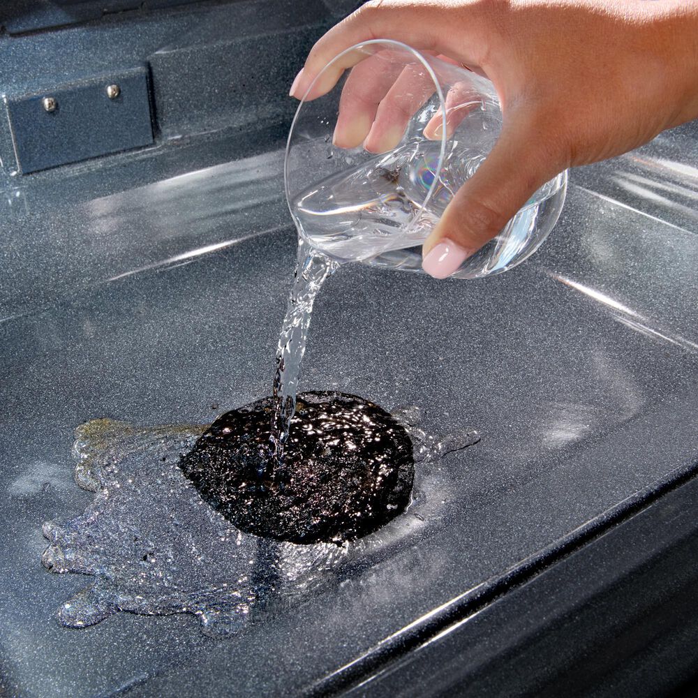 Whirlpool 5.3 Cu. Ft. Freestanding Electric Range in White, , large