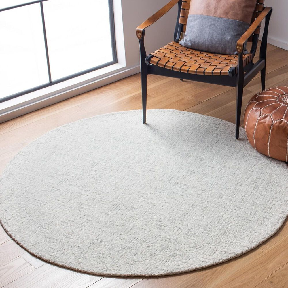 Safavieh Micro-Loop 5&#39; Round Light Grey and Ivory Area Rug, , large