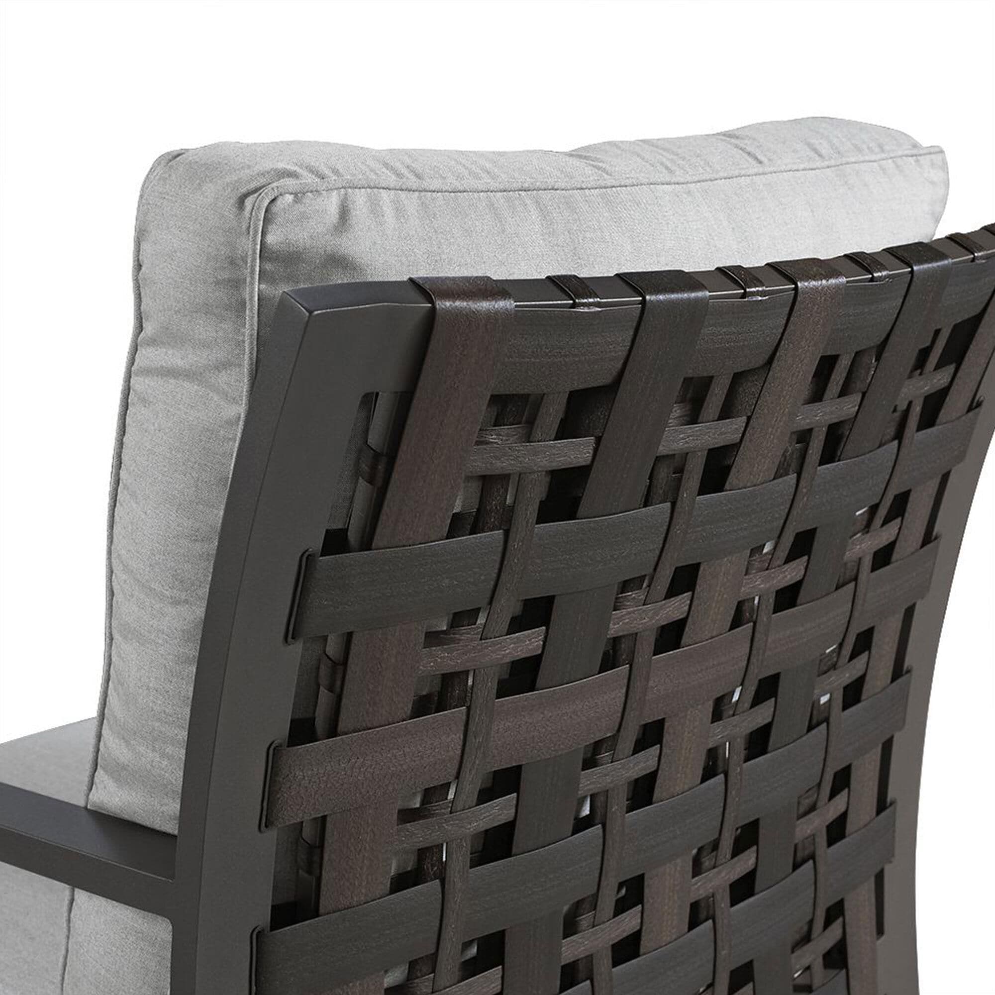 Slate and Company Casselberry Outdoor Lounge Chair in Lifeguard Dove