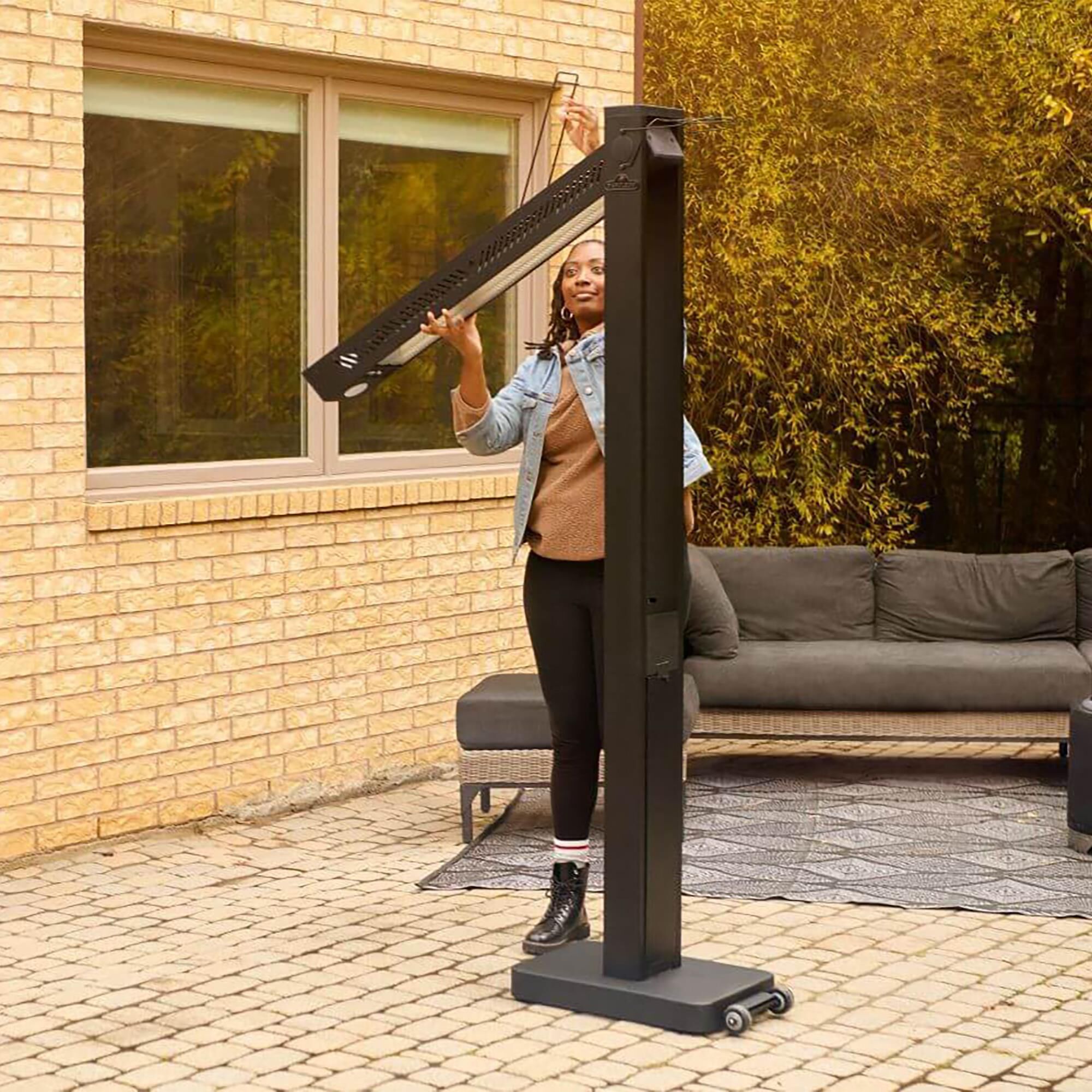ファンヒーター IMZ Napoleon Phantom Freestand Outdoor Electric Infrared Heater in