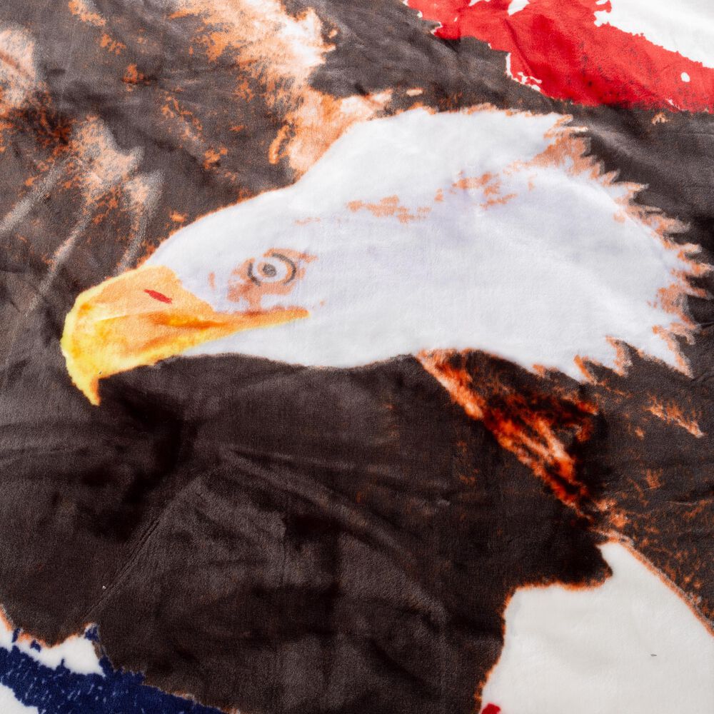 Timberlake Lavish Home Oversized Woven Plush Blanket in Bald Eagle, , large