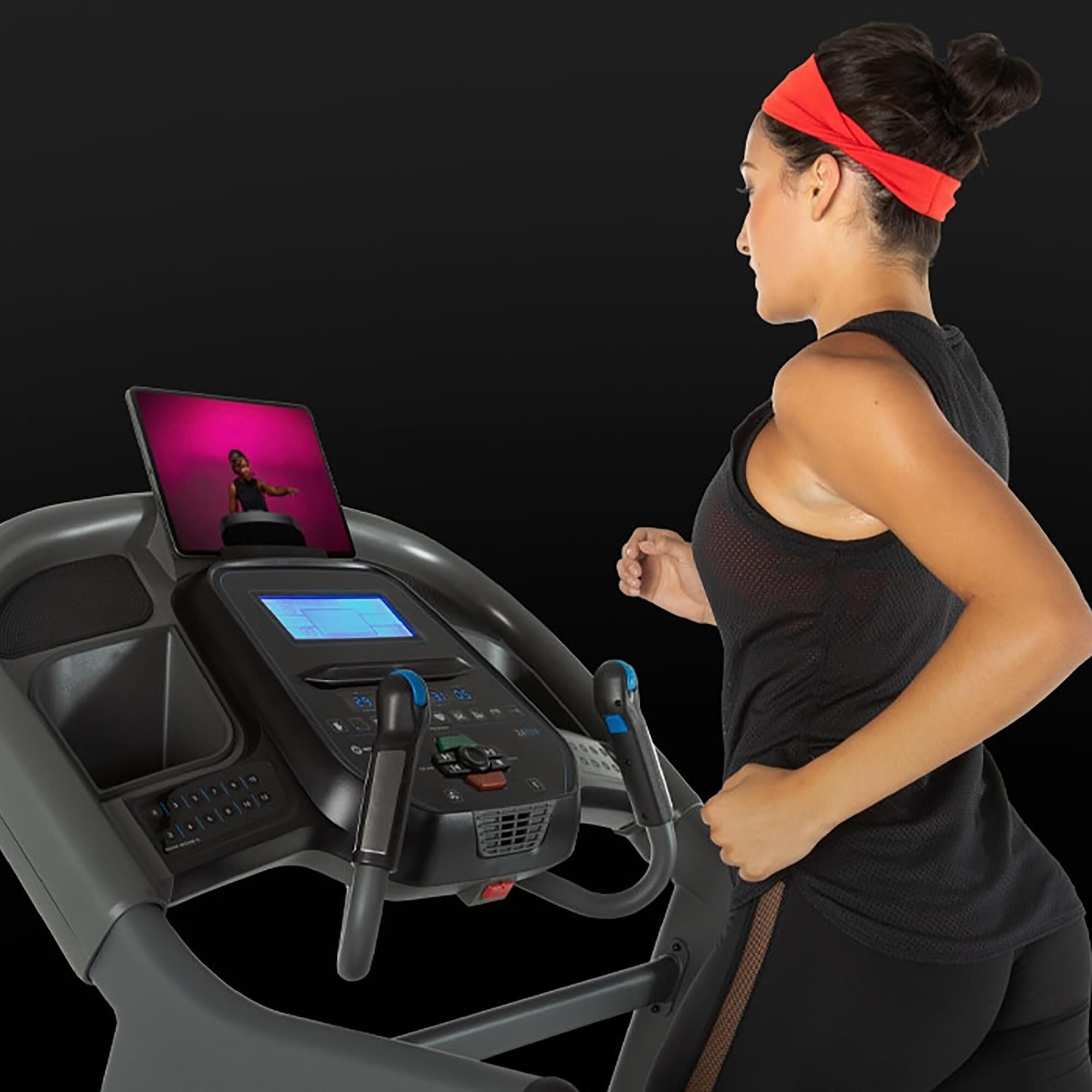 Horizon 7.4 AT Folding Treadmill in Black