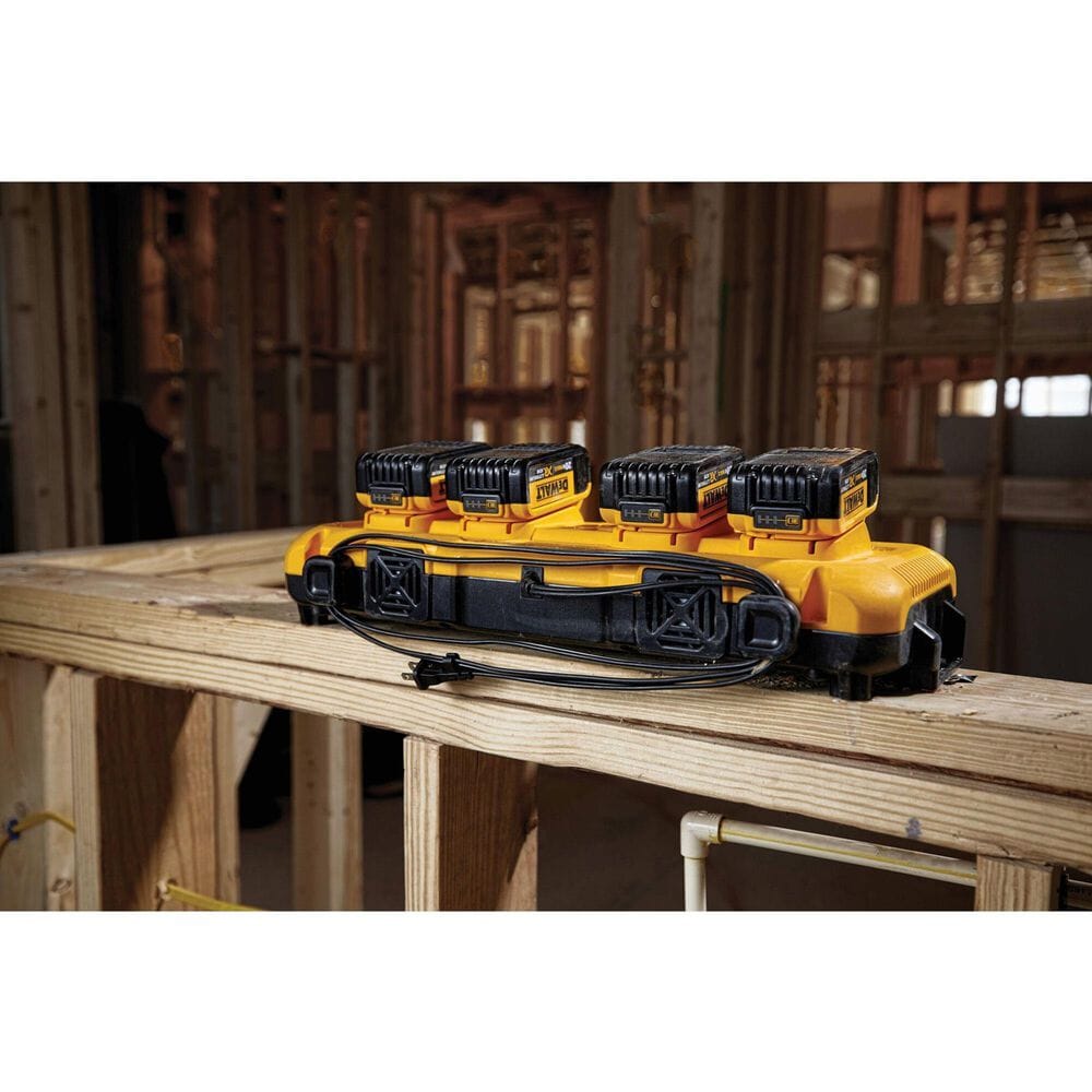 DeWALT Multiport Simultaneous Fast Charger, , large