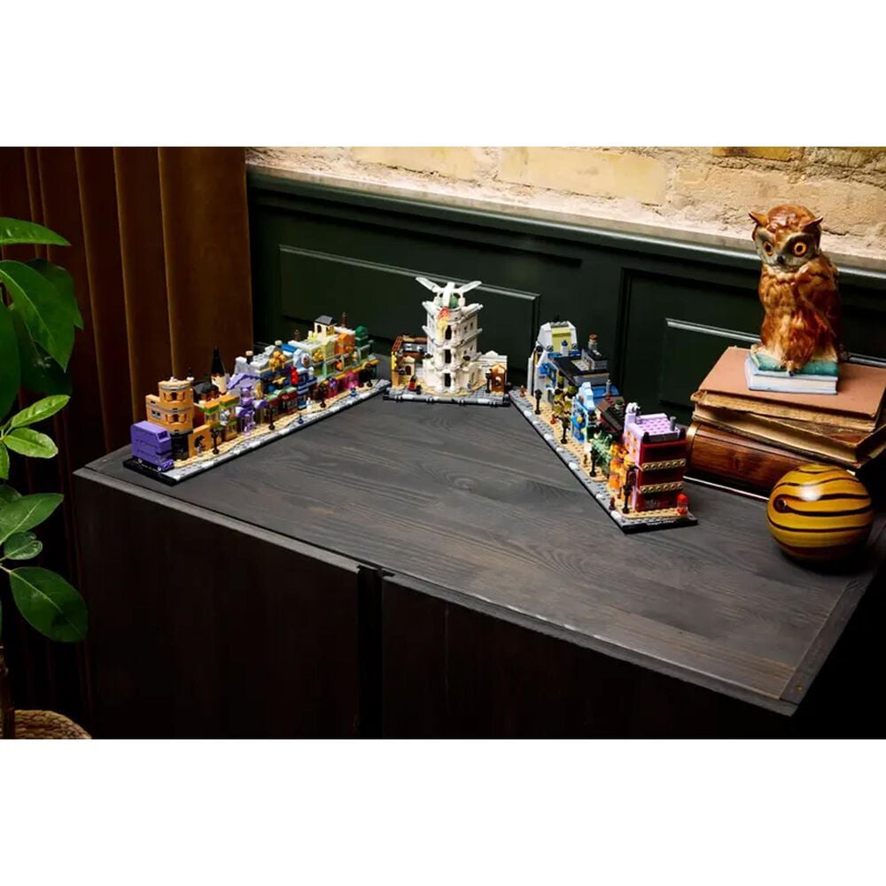 LEGO Harry Potter Diagon Alley Wizarding Shops, , large