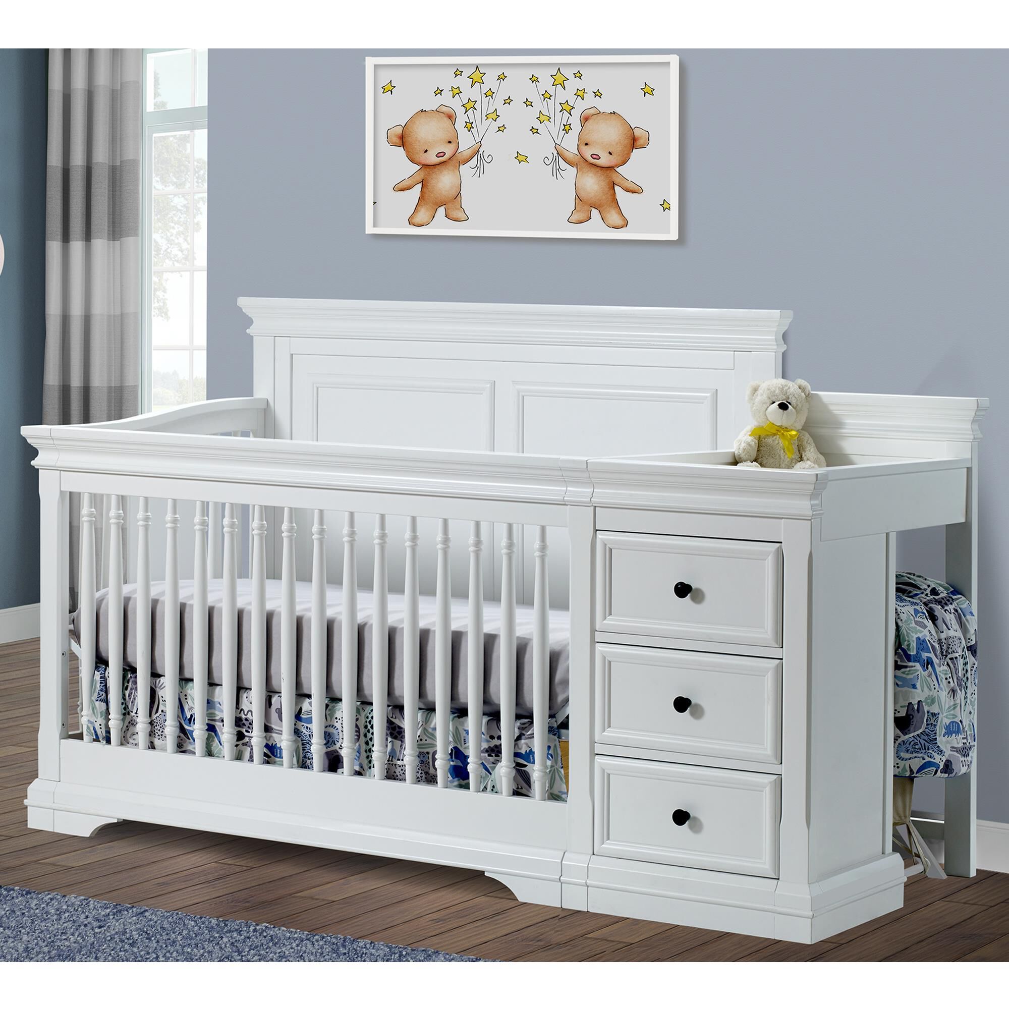 White baby crib online with changing table