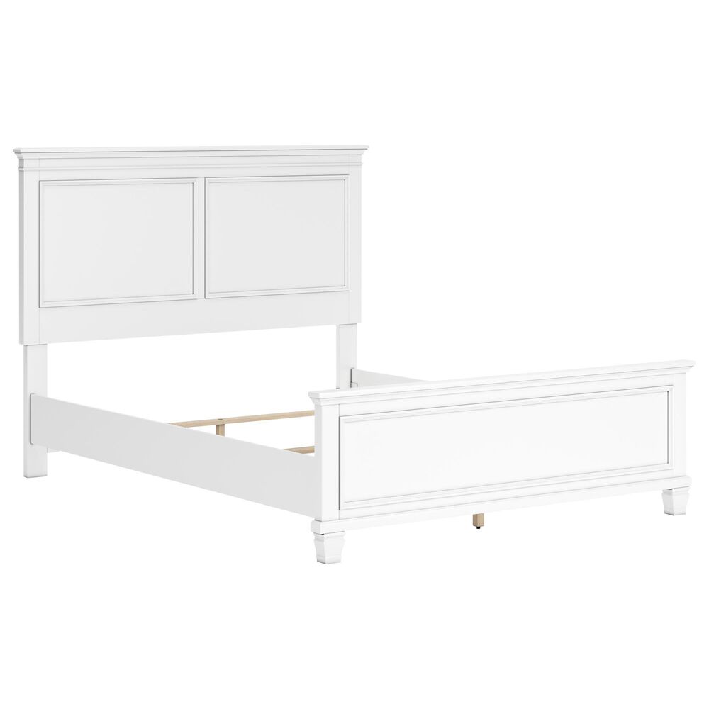 Ashley Fortman 3-Piece Queen Panel Bed Set in White, , large