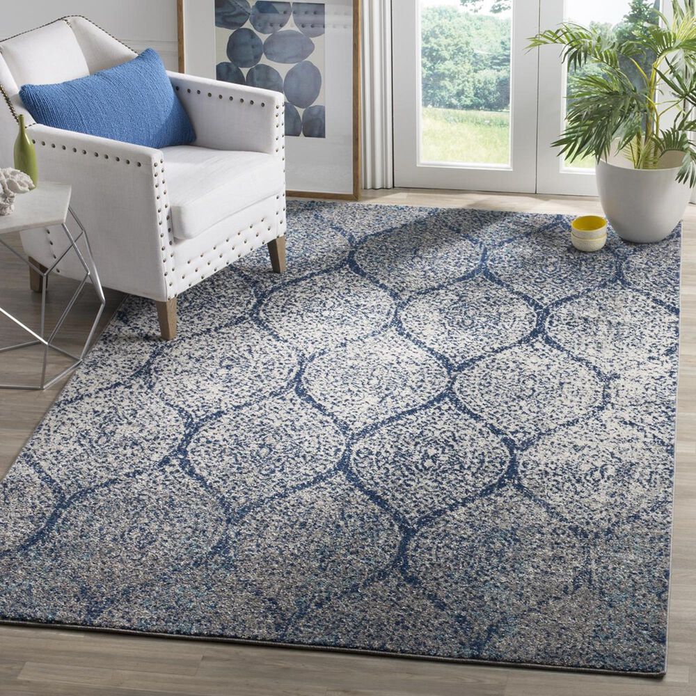 Safavieh Madison MAD604G-5 5"1" x 7"6" Navy/Silver Area Rug, , large