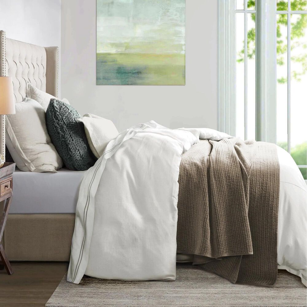 HiEnd Accents Hera 3-Piece Super King Duvet Cover Set in White, , large