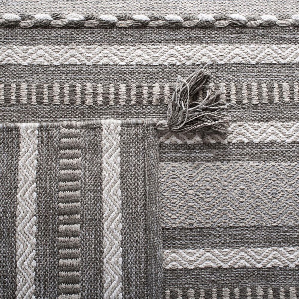 Safavieh Montauk MTK215F 6&#39; x 9&#39; Grey and Ivory Area Rug, , large