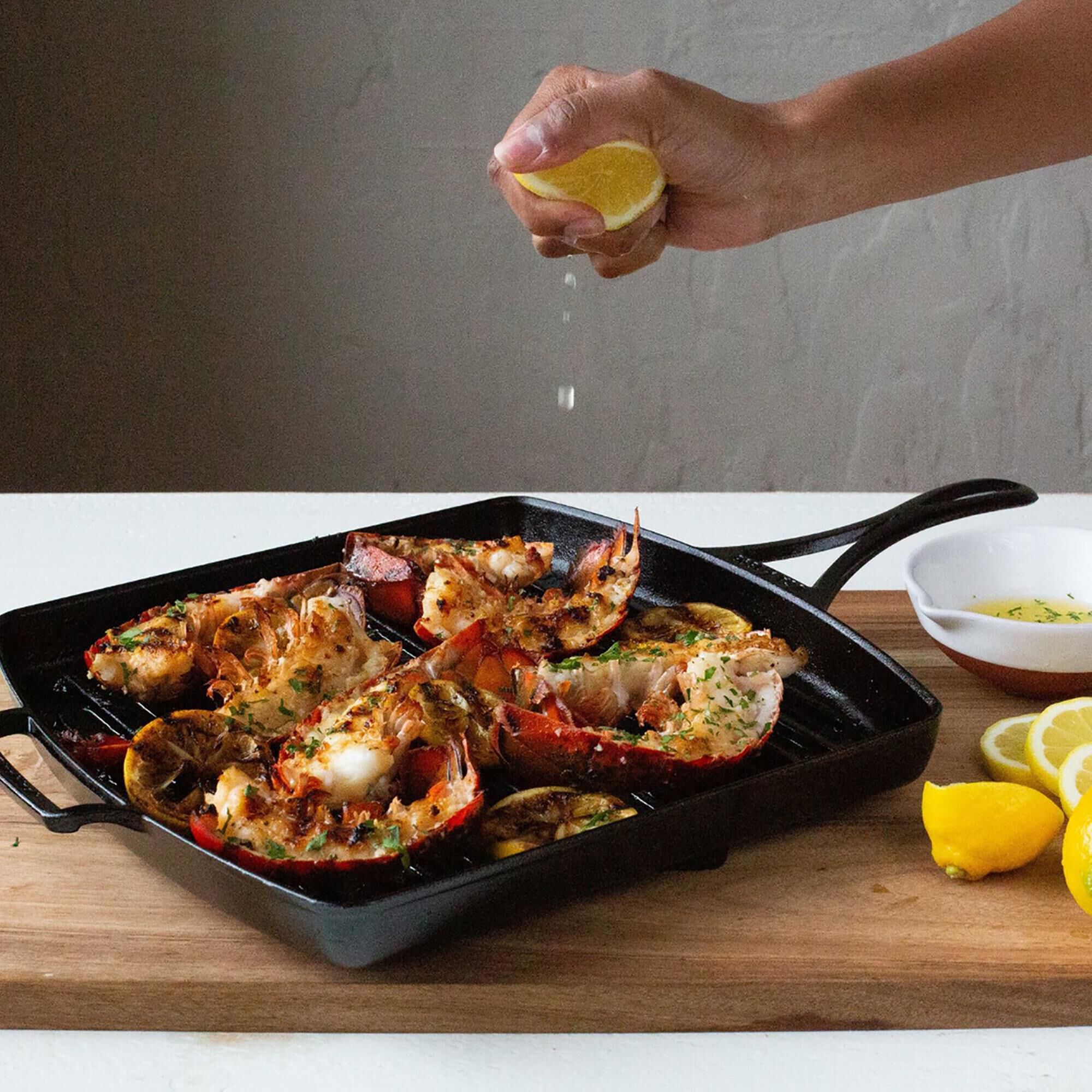 Lodge Cast Iron Blacklock 12 Square Triple Seasoned Cast Iron Grill Pan in Black NFM