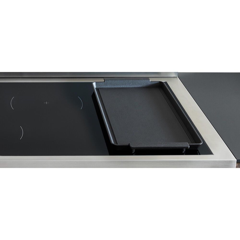 Bertazzoni Master Series 30" Induction Range in Nero Matte and Gold, , large