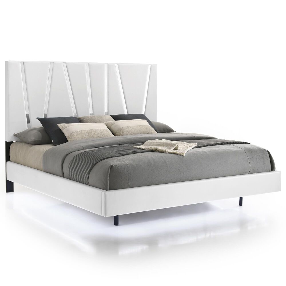 New Heritage Europa Wood Cal King Panel Bed with 2 Nightstands in White, , large