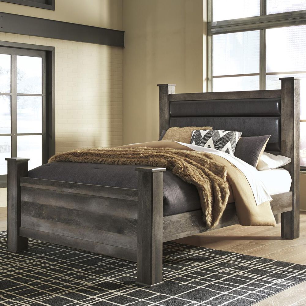 Signature Design by Ashley Wynnlow Queen Poster Bed in Gray, , large