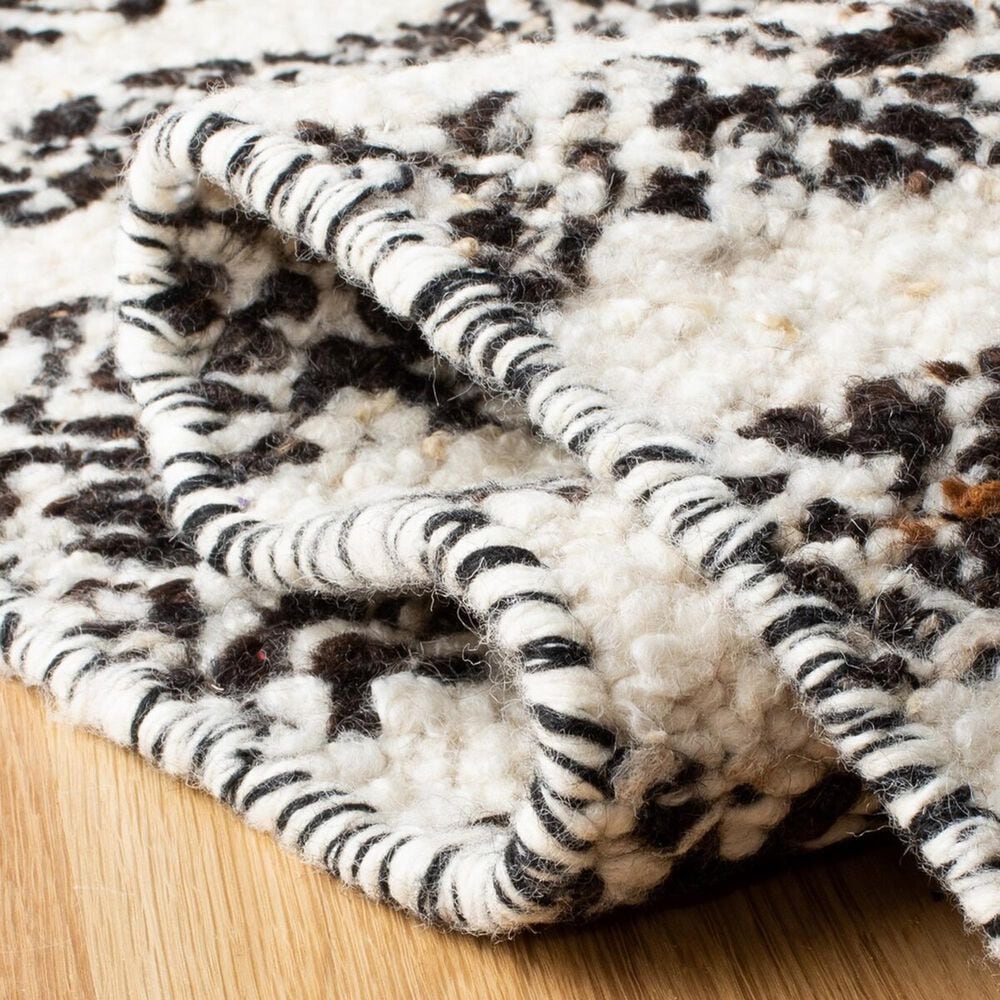 Safavieh Natura NAT329Z 2&#39;3&quot; x 8&#39; Black and Ivory Runner, , large