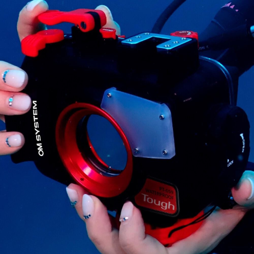 OM- System TG-6 Underwater Housing for Camera in Black, , large