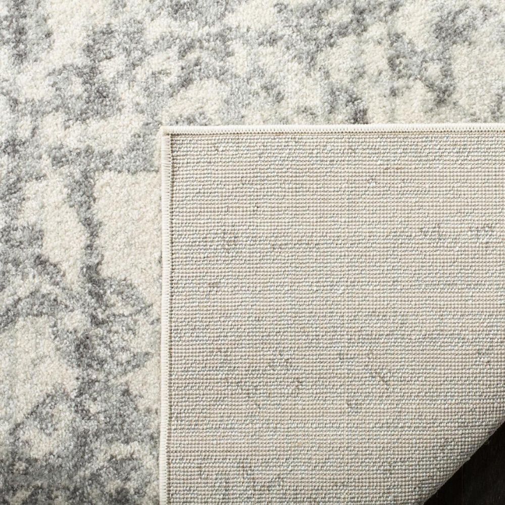 Safavieh Madison MAD603G 6&#39;7&quot; x 9&#39;2&quot; Silver and Ivory Area Rug, , large