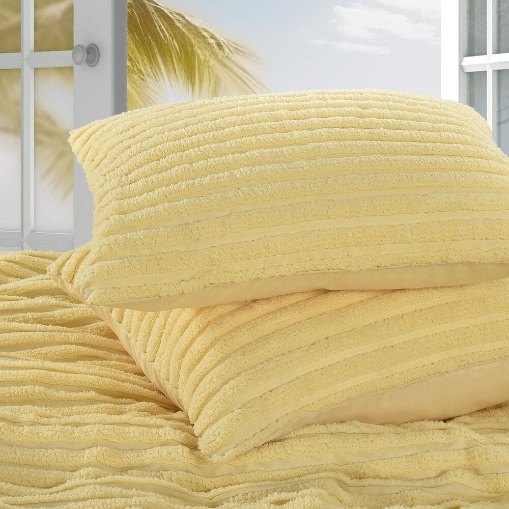 J. Queen Bold Darby 2-Piece Twin/Twin XL Comforter Set in Yellow, , large