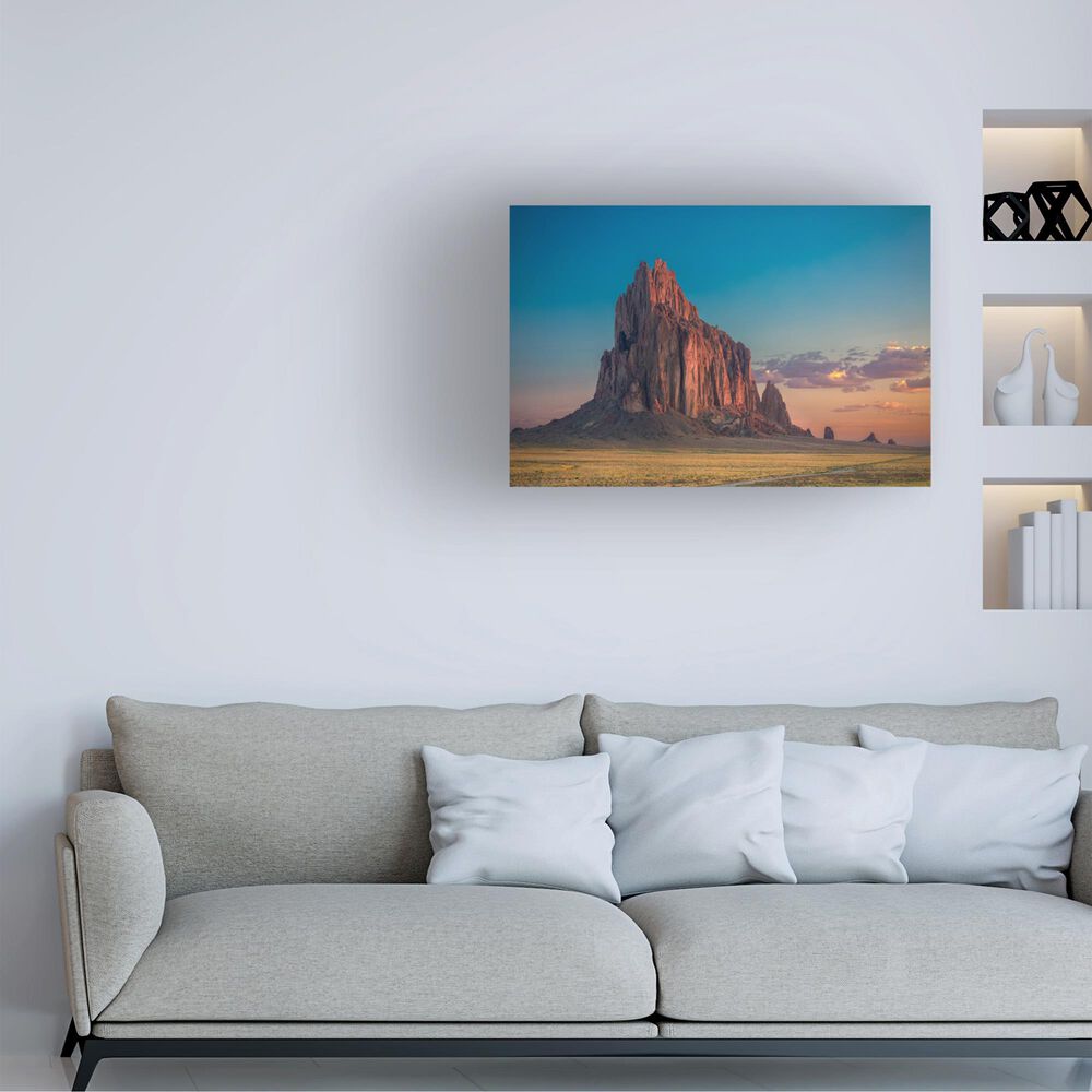 Timberlake Michael Zheng 'Morning Glory On Tse Bit Ai' 30" x 47" Canvas Art, , large