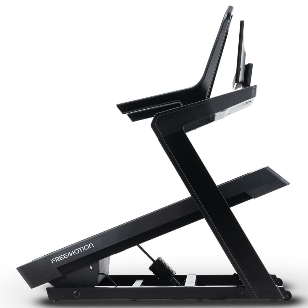 FreeMotion 8 Series i8 Incline Trainer in Black, , large