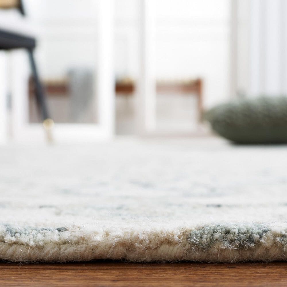 Safavieh Micro-Loop Damask 2&#39;3&quot; x 13&#39; Ivory and Grey Runner, , large