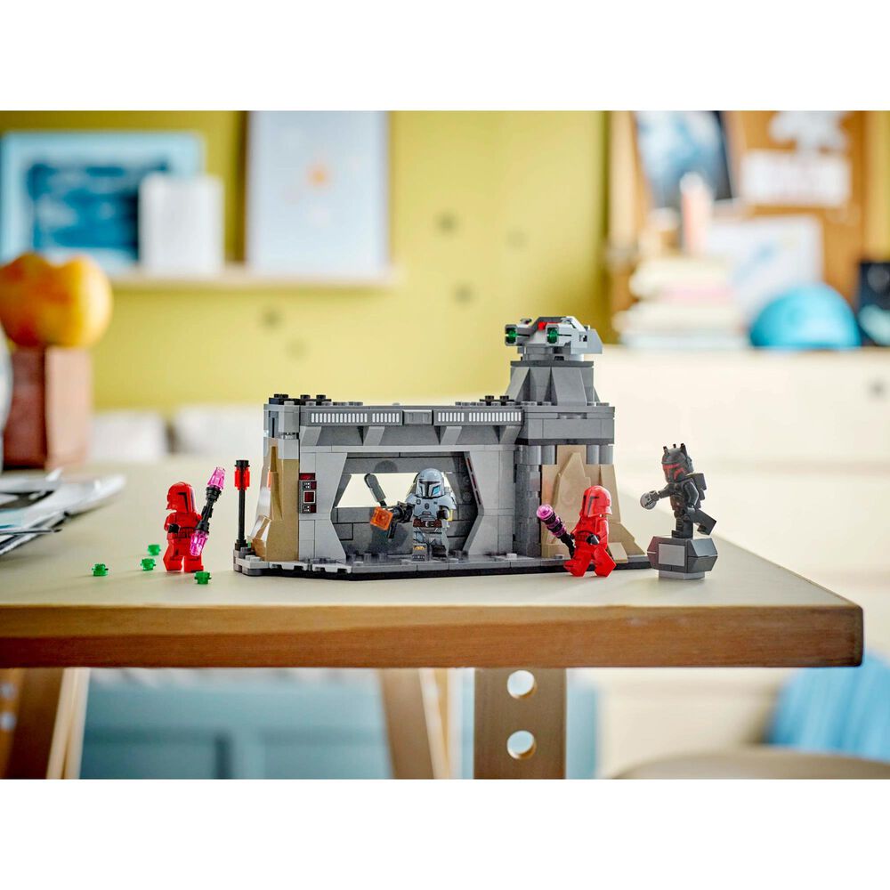 LEGO Star Wars Paz Vizsla and Moff Gideon Battle, , large