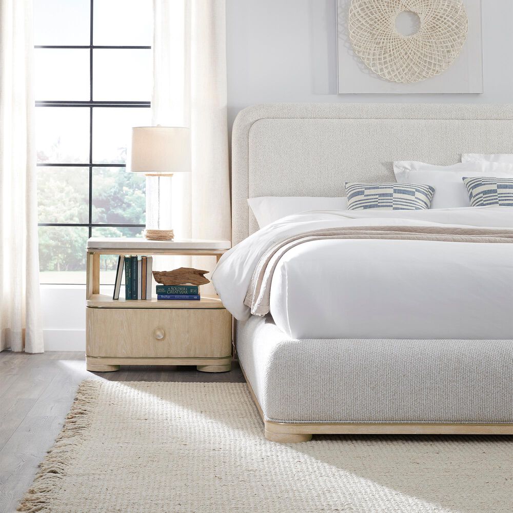 Chapel Hill Huntington King Upholstered Panel Bed in Beach Grass, , large