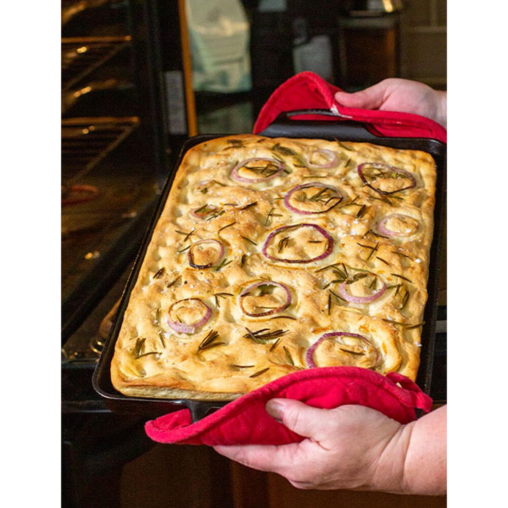 Lodge Seasoned Cast Iron Baking Pan in Black, , large
