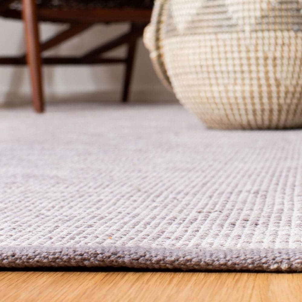 Safavieh Montauk 6&#39; x 9&#39; Silver Area Rug, , large