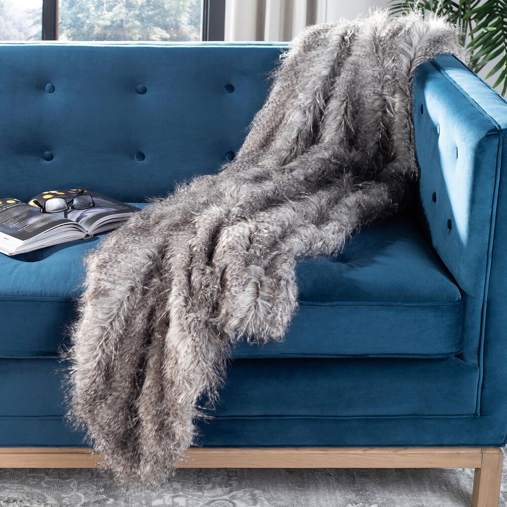 Safavieh 50" x 60" Throw in Gray, , large