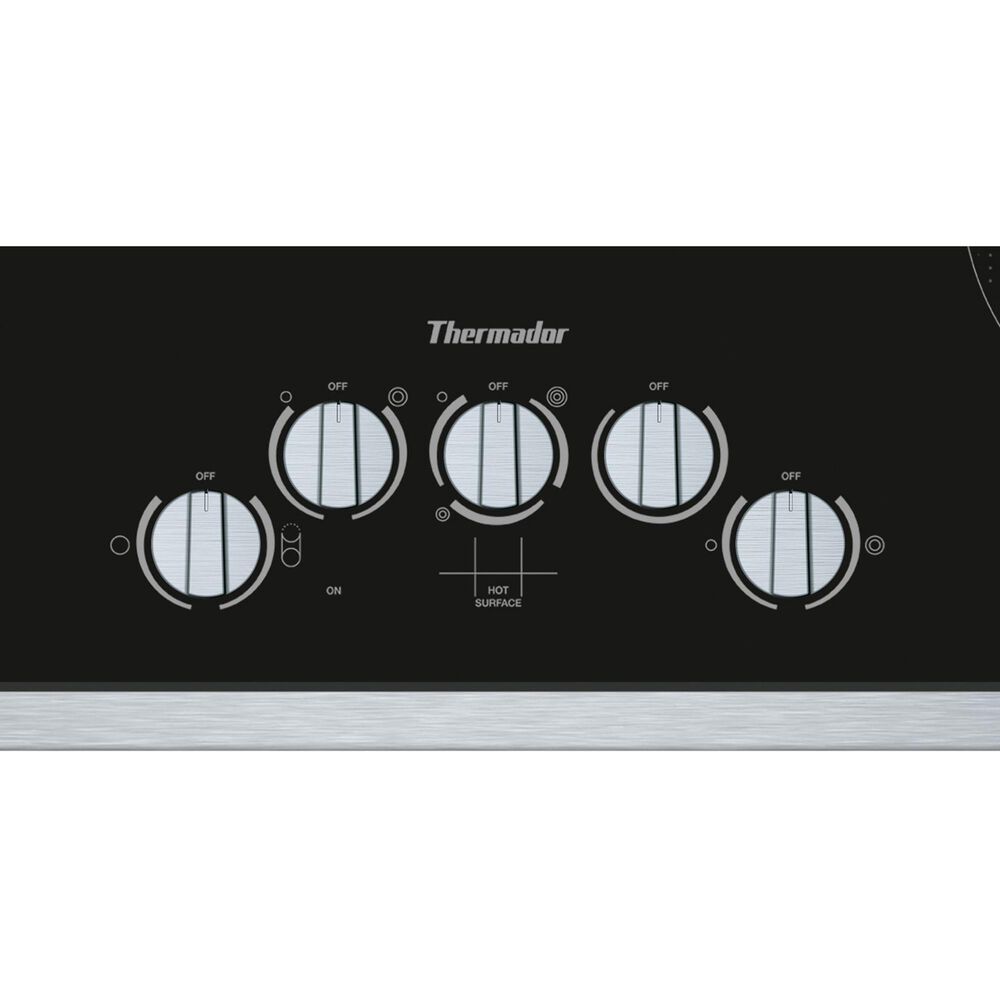 Thermador 36" Masterpiece Knob Control Electric Cooktop Black