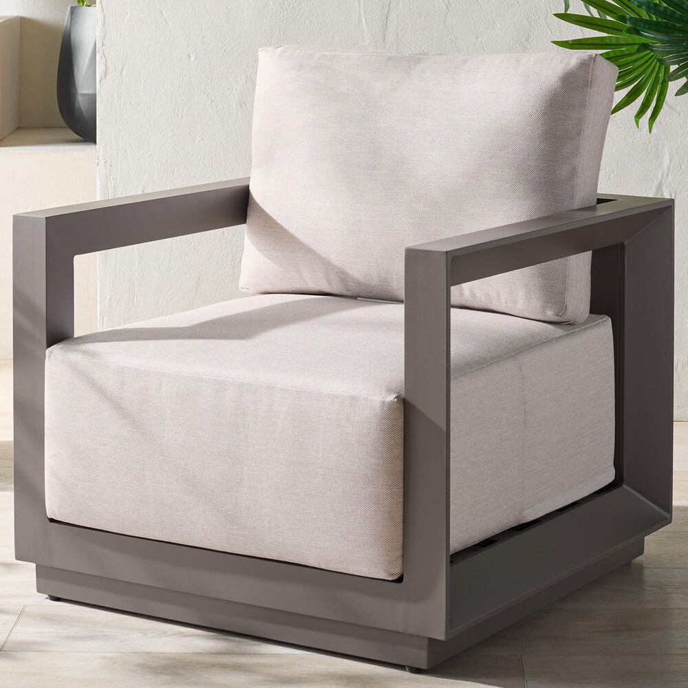 Safavieh Donaldo Outdoor Lounge Chair in Beige, , large