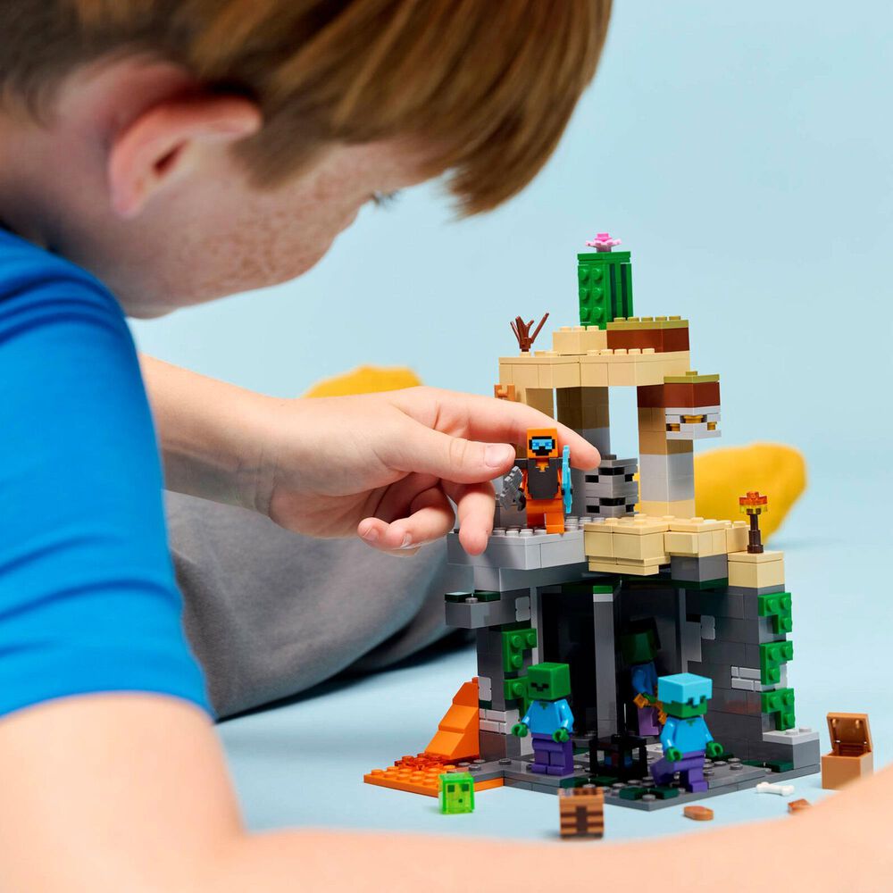 LEGO Minecraft Zombie Dungeon Building Set, , large