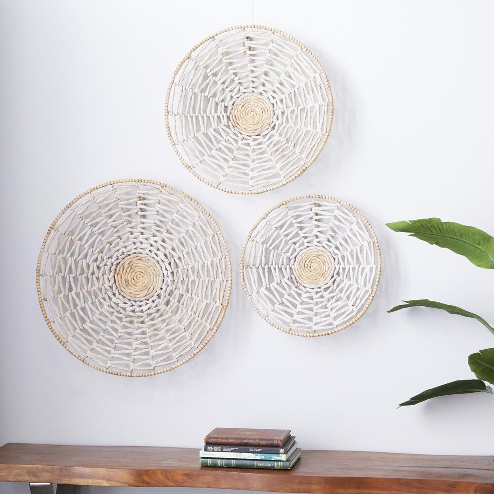 Maple and Jade 20&quot;, 24&quot;, 28&quot; Plant Plate Home Wall Decor in Lightweight Cream and Beige &#40;Set of 3&#41;, , large