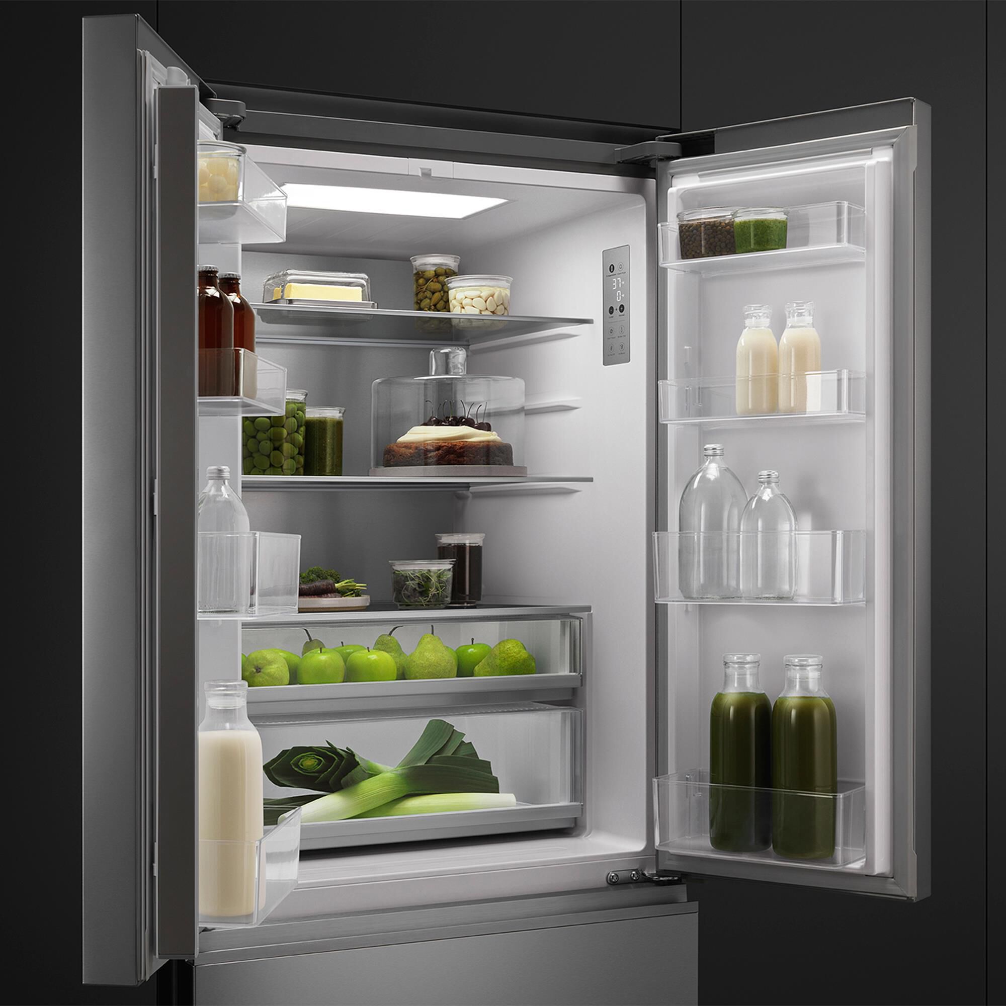 Fisher & Paykel Series 7 18 Cu. Ft. French Door Refrigerator