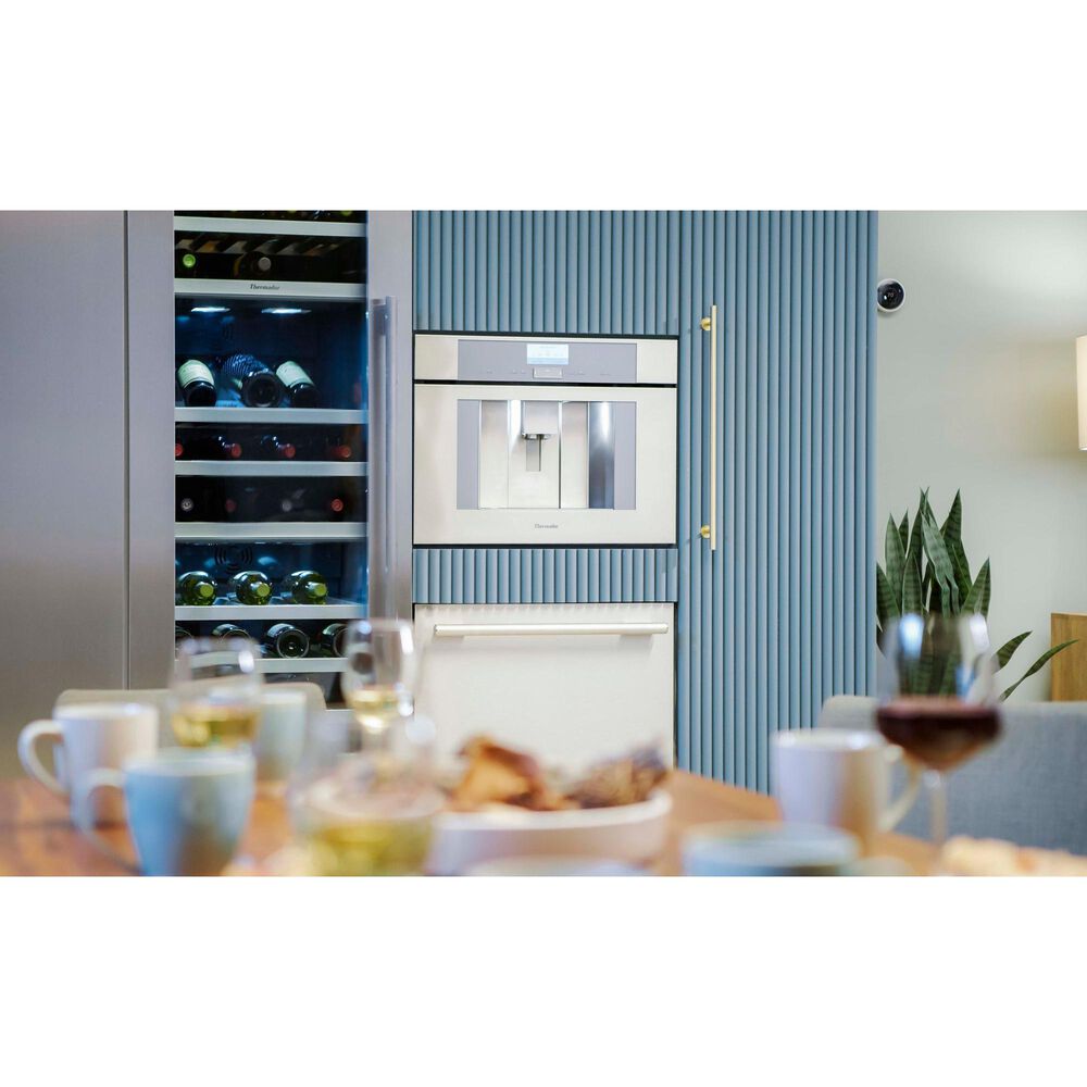 Thermador 24" Built-In Coffee Machine with Home Connect | Nebraska