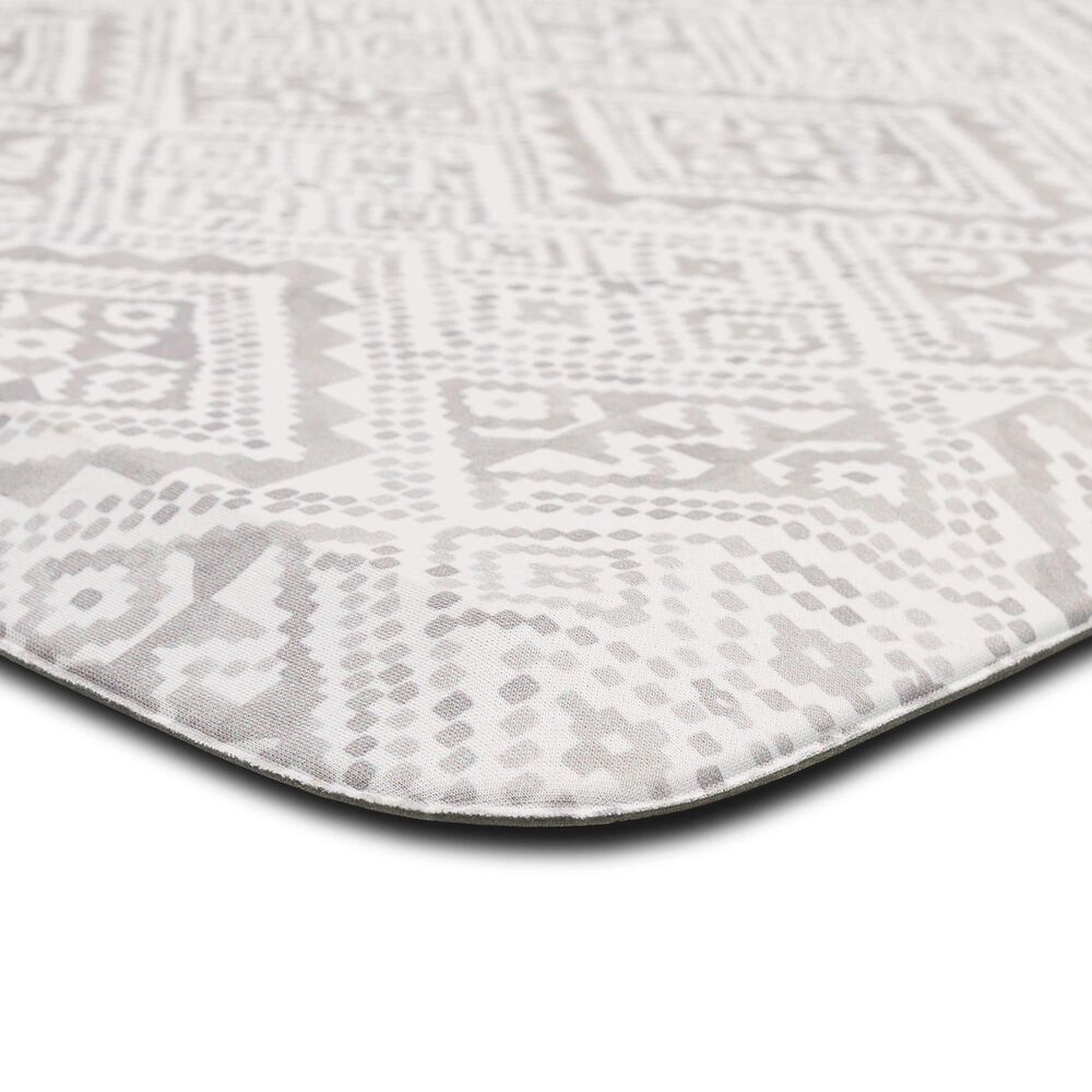 Mohawk Dri-Pro Deluxe Avalon 1&#39;8&quot; x 3&#39;6&quot; Multicolor Area Rug, , large