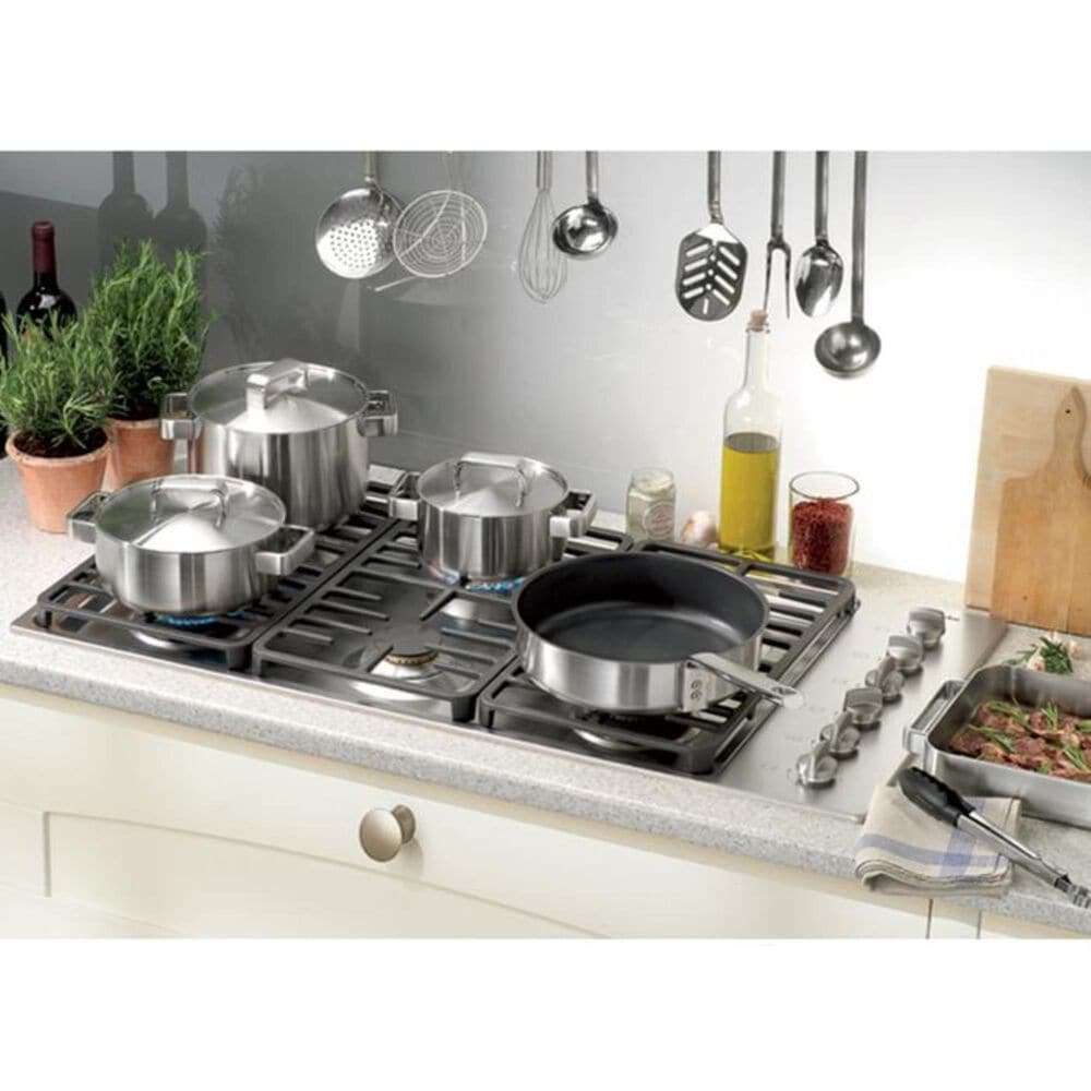 Miele 42&quot; Stainless Steel Gas Cooktop with 6 Sealed Burners, , large